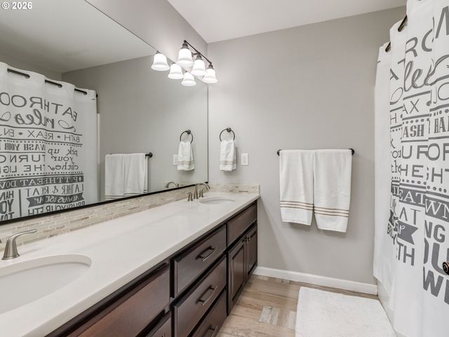 2150 N L Ct, Washougal, WA 98671