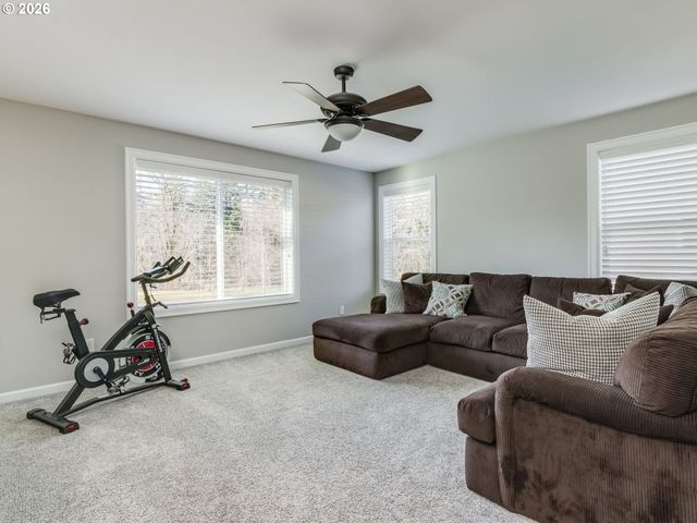 2150 N L Ct, Washougal, WA 98671