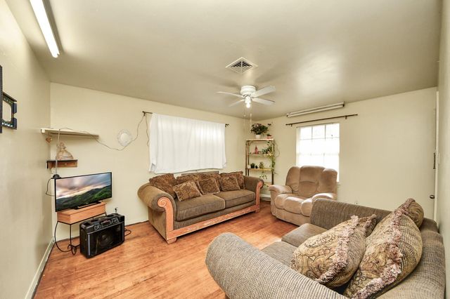 9701 Foredale Street, Houston, TX 77075