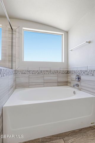 7425 GLACIER Drive, El Paso, TX 79911
