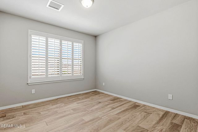 7425 GLACIER Drive, El Paso, TX 79911