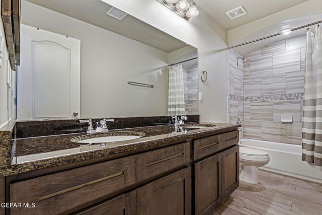 7425 GLACIER Drive, El Paso, TX 79911