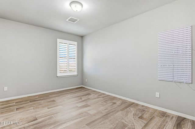 7425 GLACIER Drive, El Paso, TX 79911
