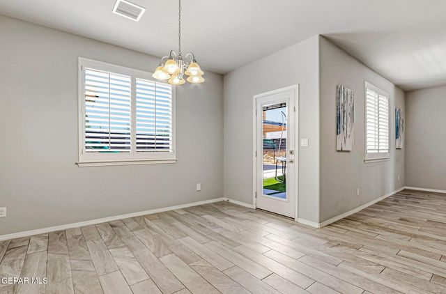 7425 GLACIER Drive, El Paso, TX 79911