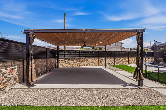 7425 GLACIER Drive, El Paso, TX 79911