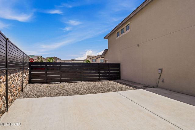 7425 GLACIER Drive, El Paso, TX 79911