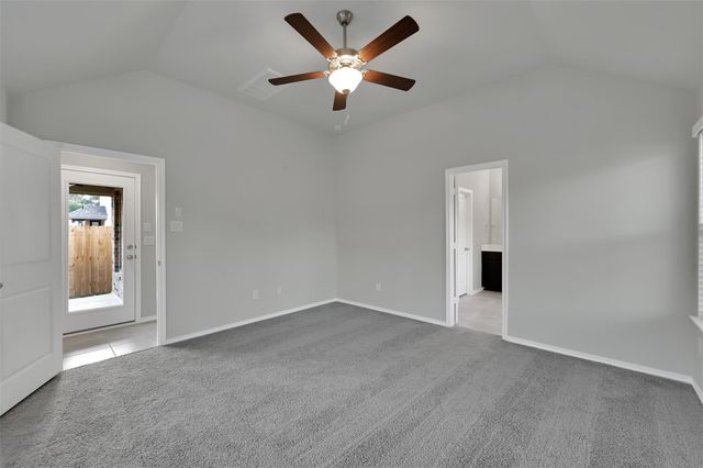 307 Highland Bayou Drive, Conroe, TX 77304