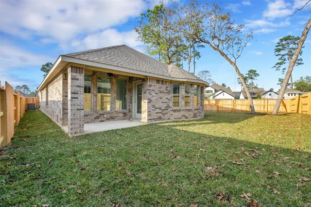 307 Highland Bayou Drive, Conroe, TX 77304
