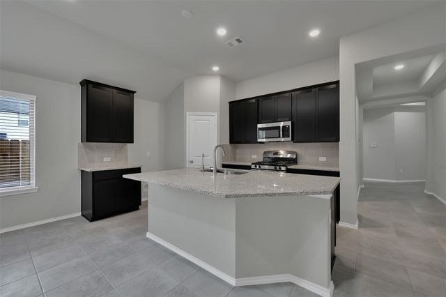 307 Highland Bayou Drive, Conroe, TX 77304