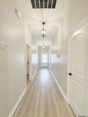 28317 Merrimack Dr, Denham Springs, LA 70726