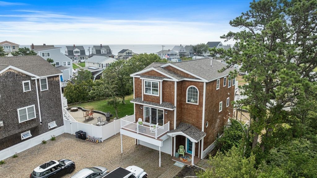 5 Coulson Pratt Dr, Salisbury, MA 01952