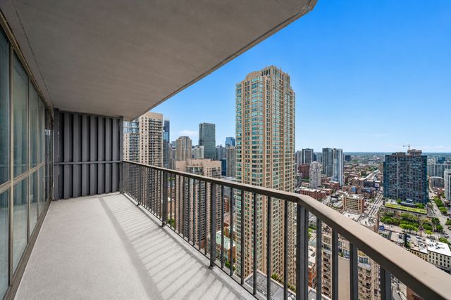 10 E Ontario Street 4506, Chicago, IL 60611