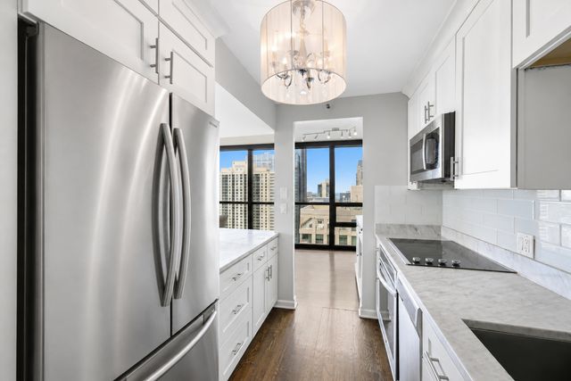 10 E Ontario Street 4506, Chicago, IL 60611