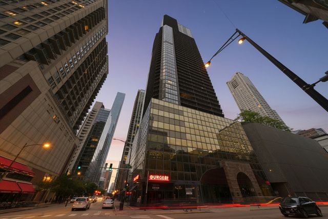 10 E Ontario Street 4506, Chicago, IL 60611