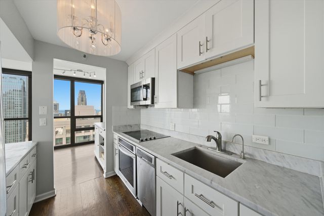 10 E Ontario Street 4506, Chicago, IL 60611