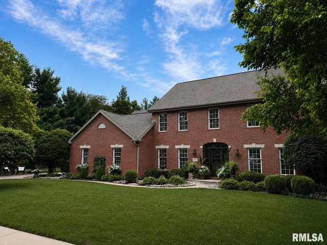 933 W GRAND OAK Drive, Peoria, IL 61615