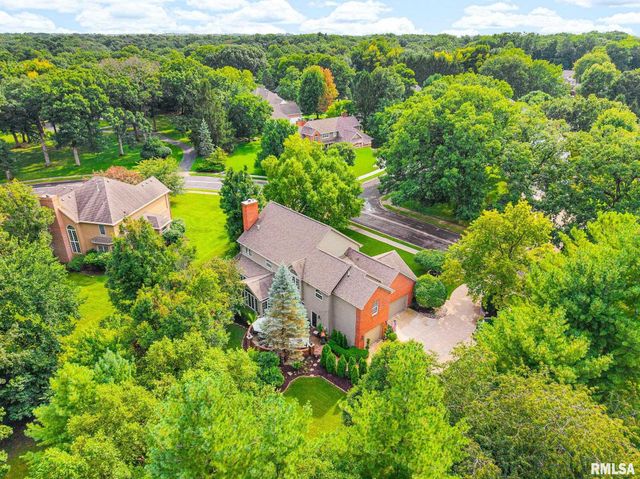 933 W GRAND OAK Drive, Peoria, IL 61615