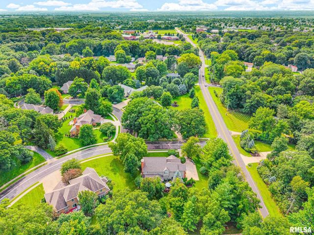 933 W GRAND OAK Drive, Peoria, IL 61615