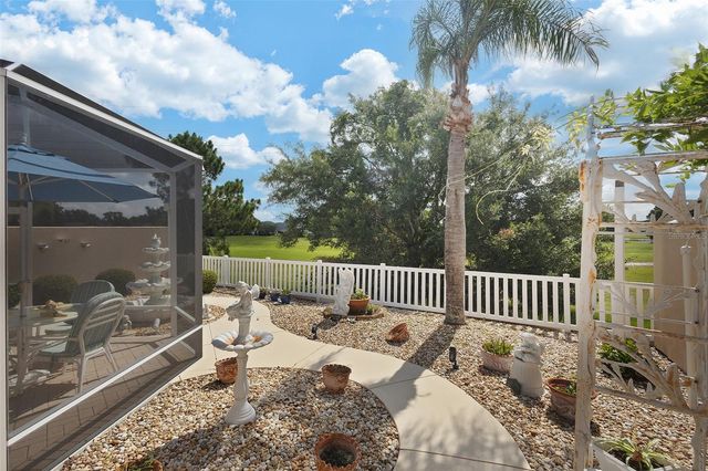 867 OVIEDO ROAD, Lady Lake, FL 32159