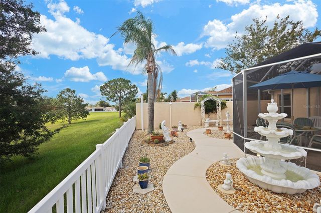 867 OVIEDO ROAD, Lady Lake, FL 32159