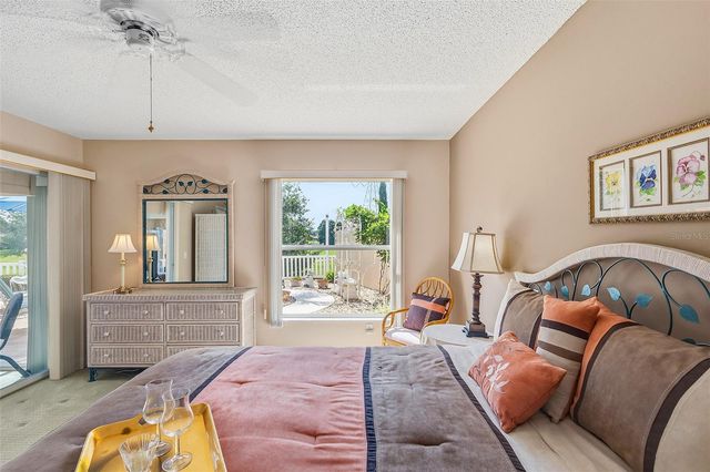 867 OVIEDO ROAD, Lady Lake, FL 32159