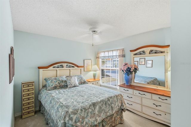 867 OVIEDO ROAD, Lady Lake, FL 32159