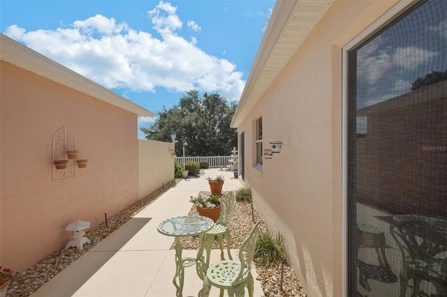 867 OVIEDO ROAD, Lady Lake, FL 32159