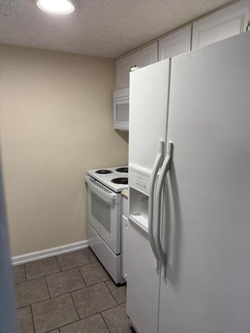 201 E College Boulevard 59, Niceville, FL 32578