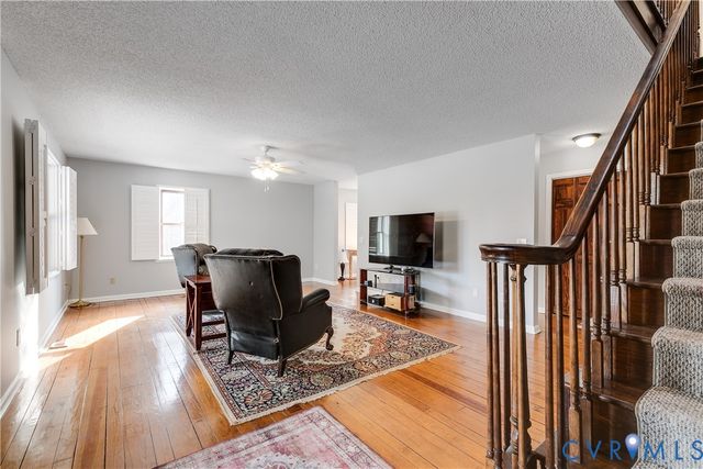 17801 Stage Rd, Barhamsville, VA 23011