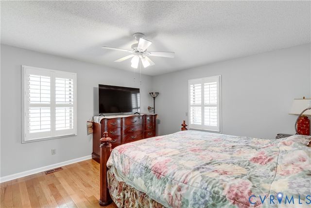 17801 Stage Rd, Barhamsville, VA 23011