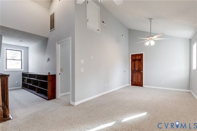 17801 Stage Rd, Barhamsville, VA 23011