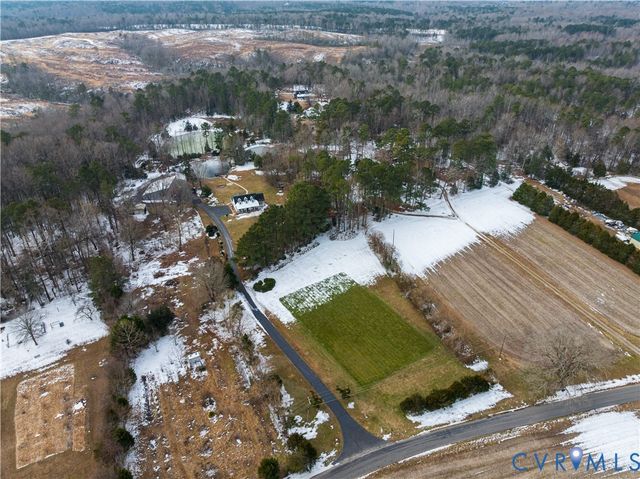 17801 Stage Rd, Barhamsville, VA 23011