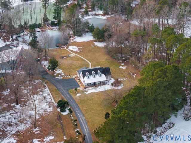 17801 Stage Rd, Barhamsville, VA 23011