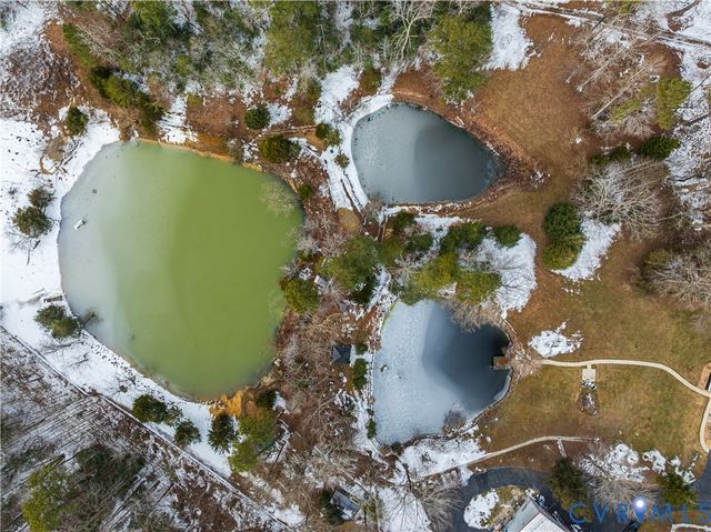 17801 Stage Rd, Barhamsville, VA 23011