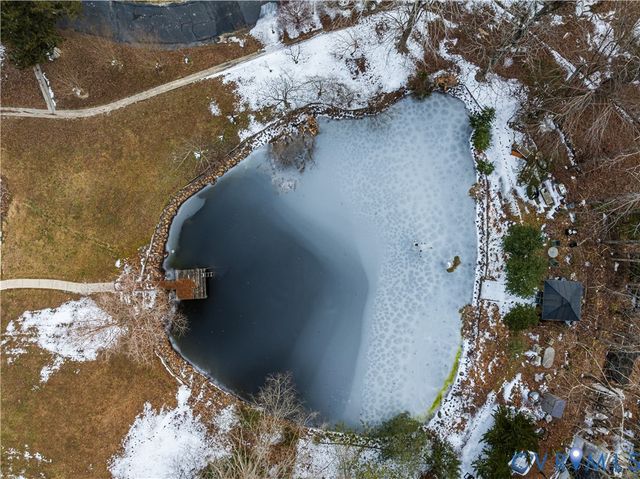 17801 Stage Rd, Barhamsville, VA 23011