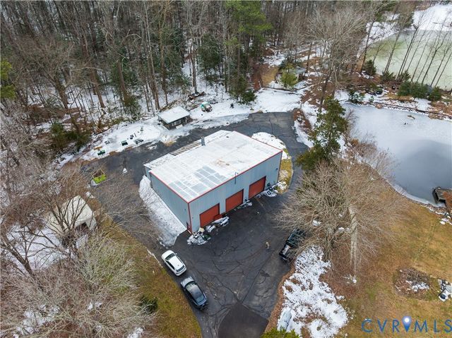 17801 Stage Rd, Barhamsville, VA 23011