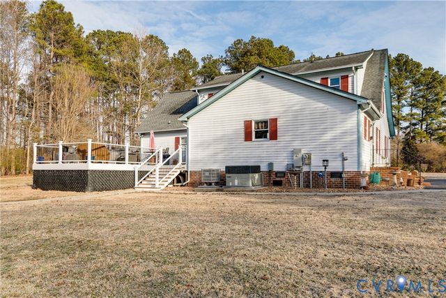 17801 Stage Rd, Barhamsville, VA 23011