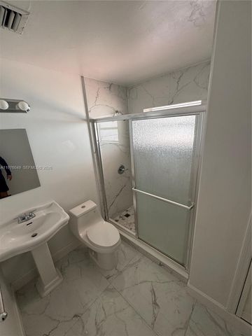 5255 NW 181st Ter 5255, Miami Gardens, FL 33055