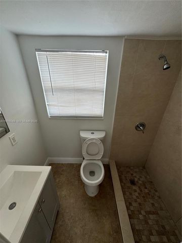 5255 NW 181st Ter 5255, Miami Gardens, FL 33055