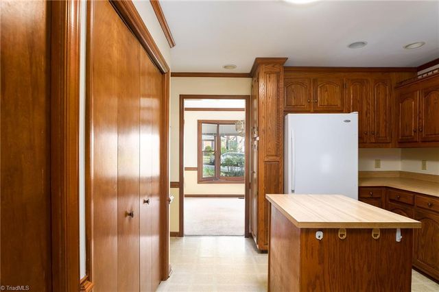 3 Cascade Court, Greensboro, NC 27410