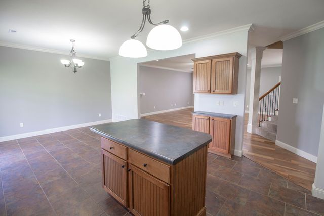 3209 BELINDA CT, Columbia, MO 65203