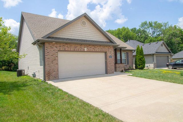 3209 BELINDA CT, Columbia, MO 65203