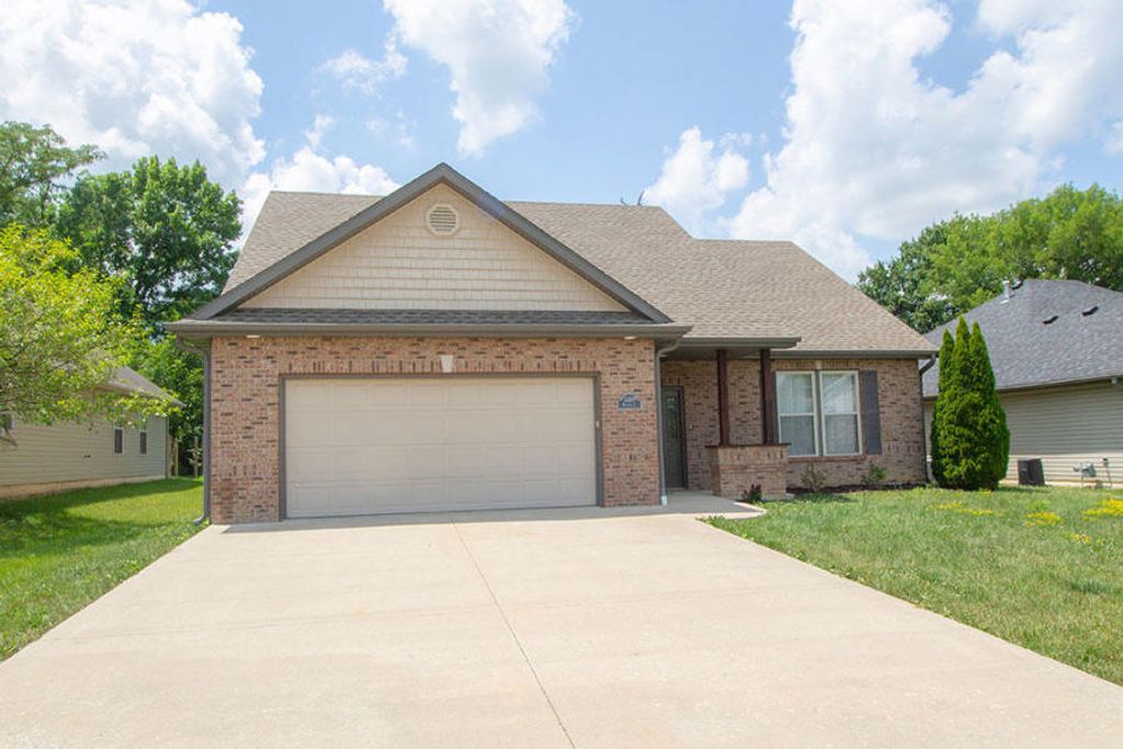 3209 BELINDA CT, Columbia, MO 65203