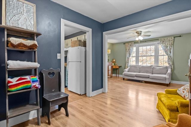 102 Sutton Ave, Waverly, TN 37185