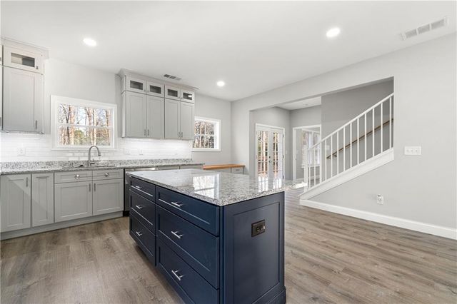 450 Oliver Ridge Drive, Commerce, GA 30529
