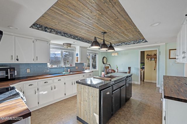 5595 Goldenrod Drive, Reno, NV 89511