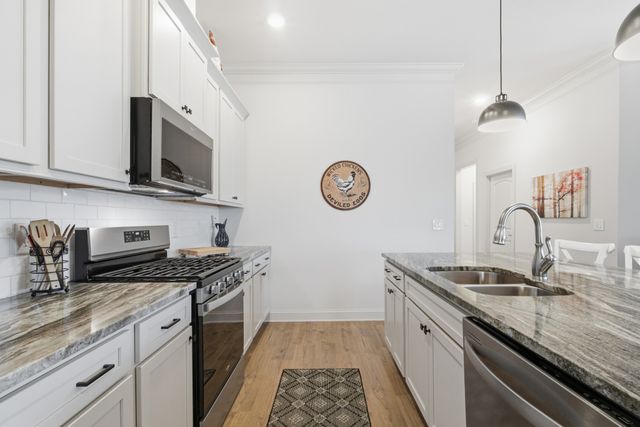 3013 Wiltshire Park Pl, Hermitage, TN 37076