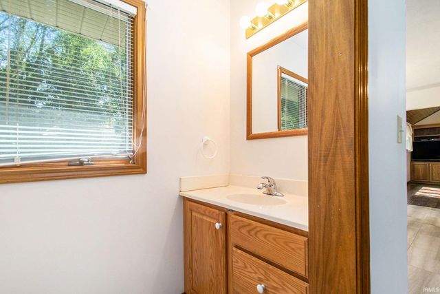 26366 Hummingbird Road, South Bend, IN 46619