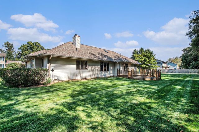 26366 Hummingbird Road, South Bend, IN 46619