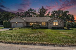 26366 Hummingbird Road, South Bend, IN 46619